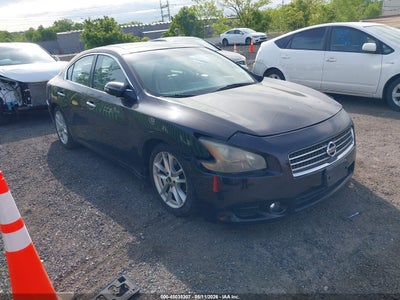 NISSAN MAXIMA 2010