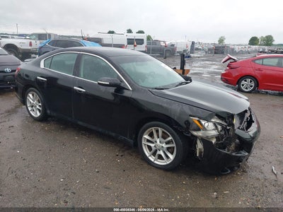 NISSAN MAXIMA 2010
