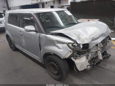SCION XB 2013