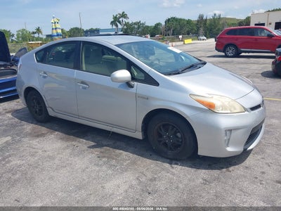 TOYOTA PRIUS 2013