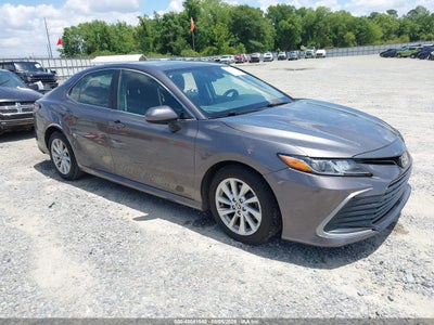 TOYOTA CAMRY 2021