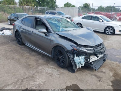 TOYOTA CAMRY 2025