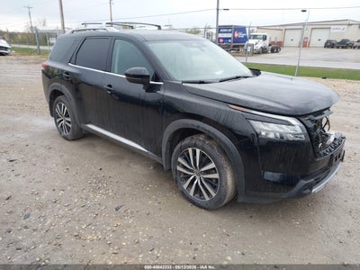 NISSAN PATHFINDER 2025