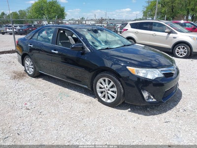 TOYOTA CAMRY 2014