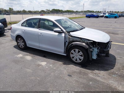 VOLKSWAGEN JETTA 2017