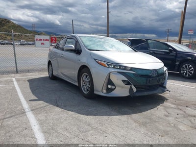 TOYOTA PRIUS PRIME 2017
