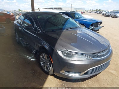 CHRYSLER 200 2015
