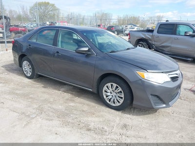 TOYOTA CAMRY 2012