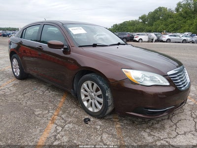 CHRYSLER 200 2013