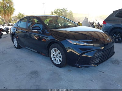 TOYOTA CAMRY 2026