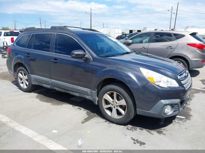 SUBARU OUTBACK 2013