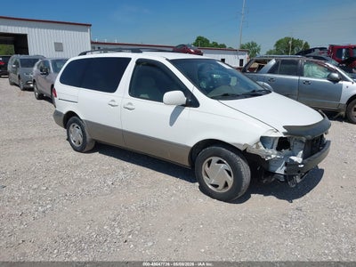 TOYOTA SIENNA 2002
