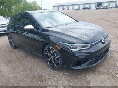 VOLKSWAGEN GOLF R 2024