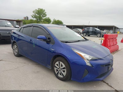 TOYOTA PRIUS 2017