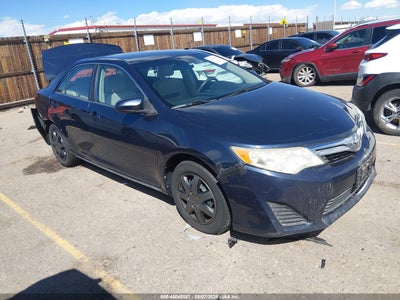 TOYOTA CAMRY 2014