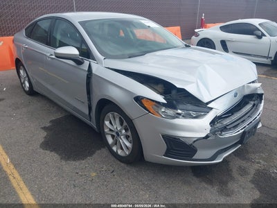 FORD FUSION HYBRID 2019