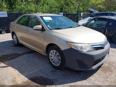 TOYOTA CAMRY 2012