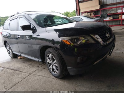NISSAN PATHFINDER 2017