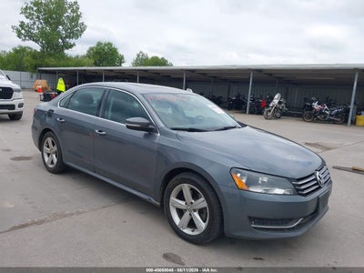 VOLKSWAGEN PASSAT 2013