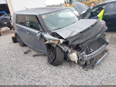 SCION XB 2011