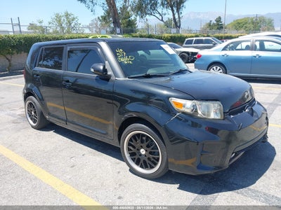 SCION XB 2012