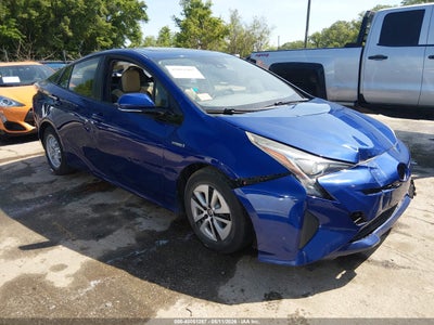 TOYOTA PRIUS 2016