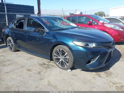 TOYOTA CAMRY 2020