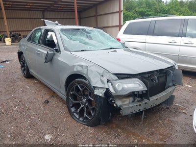 CHRYSLER 300 2019