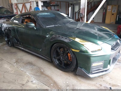 NISSAN GT-R 2014