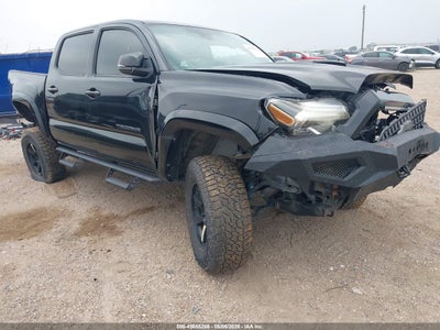 TOYOTA TACOMA 2018