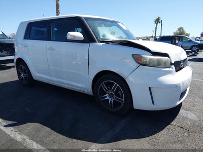 SCION XB 2010