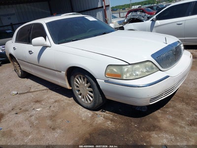 LINCOLN TOWN CAR 2003