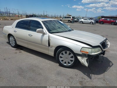 LINCOLN TOWN CAR 2003