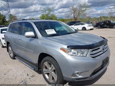 TOYOTA HIGHLANDER 2013