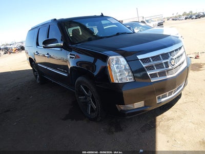 CADILLAC ESCALADE ESV 2013