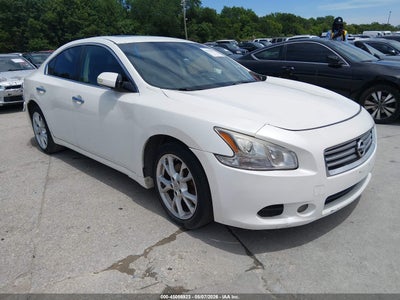 NISSAN MAXIMA 2012