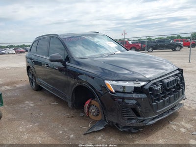 AUDI Q7 2025