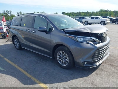 TOYOTA SIENNA 2025
