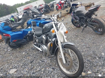 SUZUKI VS800 2005