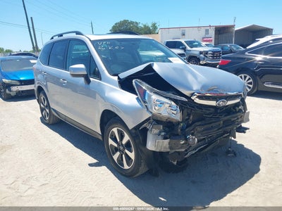 SUBARU FORESTER 2018