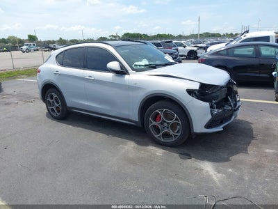 ALFA ROMEO STELVIO 2022