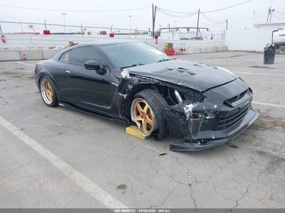 NISSAN GT-R 2014