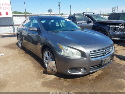 NISSAN MAXIMA 2014