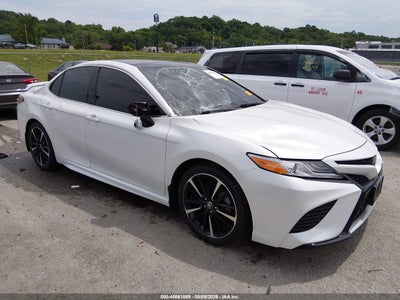 TOYOTA CAMRY 2020