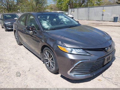 TOYOTA CAMRY 2023