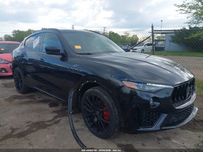 MASERATI LEVANTE 2022