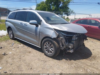 TOYOTA SIENNA 2022