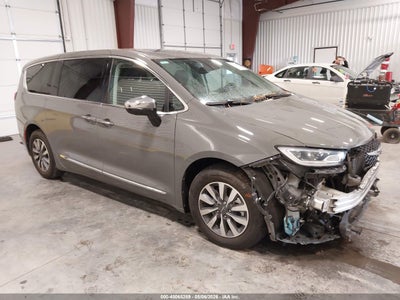 CHRYSLER PACIFICA HYBRID 2023