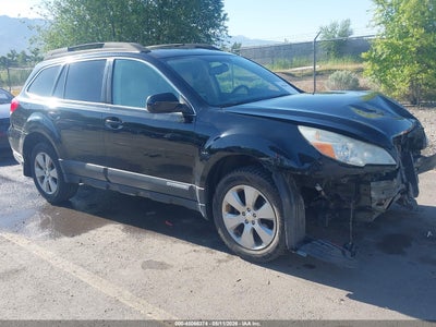 SUBARU OUTBACK 2011