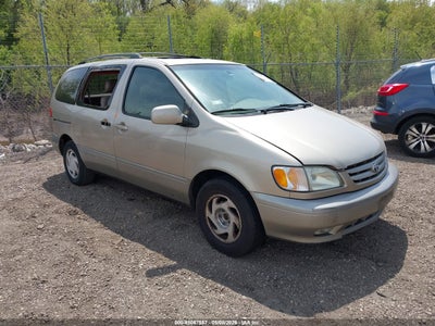 TOYOTA SIENNA 2002